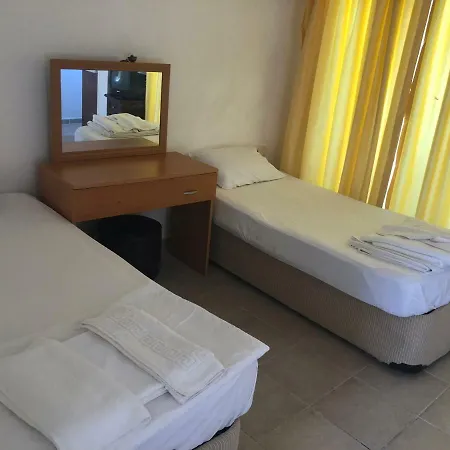Otel Baratalilar Çeşme